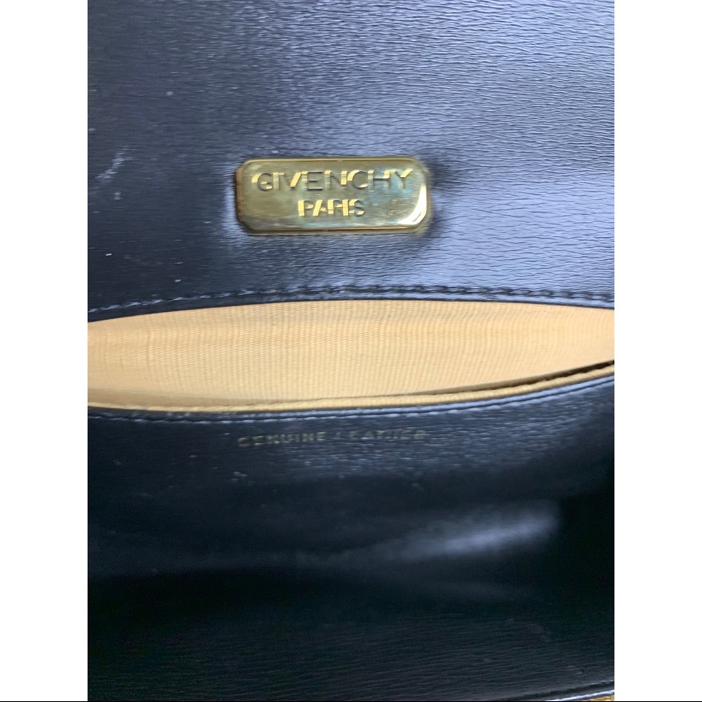 ❌❌SOLD❌❌Givenchy Vintage Clutch/Crossbody - Picture 2 of 8